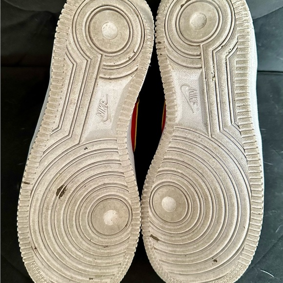 Boys Limited Edition Nike x Uno Collaboration size 4.5Y - Picture 7 of 7